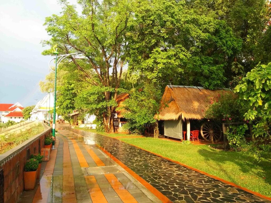 Mut Mee Garden Guest House Nongkhaj Kültér fotó